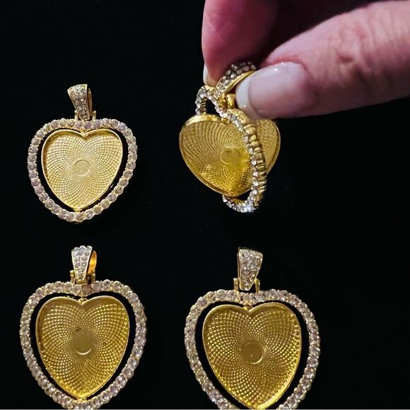 Bundle of 4 Gold  Metal Rhinestone Heart Pendants - Picture 5 of 9